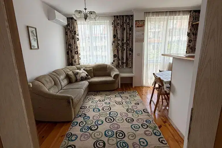 3-bedroom apartment in Sofiya, Pavlovo