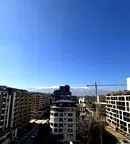 Тристаен апартамент с голяма тераса в Полигона, София
