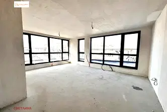 Просторен 3-стаен апартамент в Полигона с голяма тераса