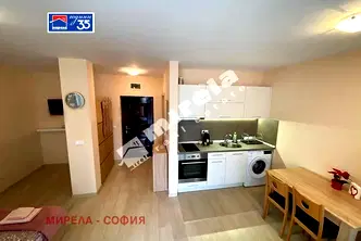 Едностаен апартамент с тераса в Полигона, София