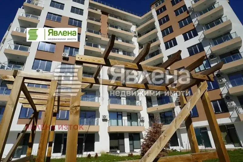 Двустаен апартамент в София, Полигона
