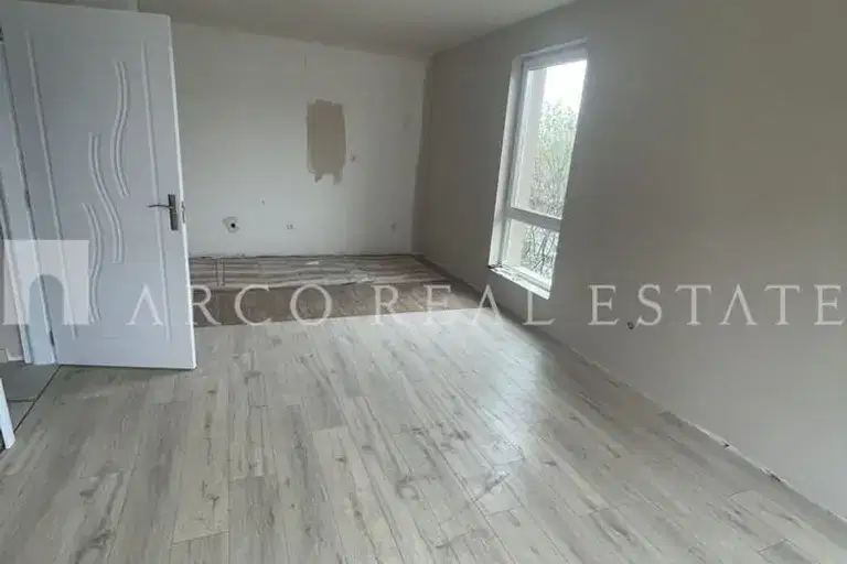 Two-room apartment with terrace in Razsadnika, Sofia