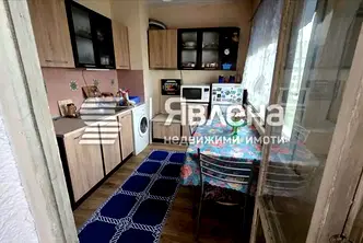 Просторен 2-стаен апартамент в Редута с два балкона