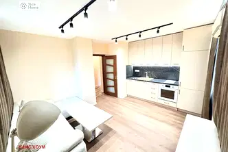 Тристаен апартамент с две тераси в Редута, София