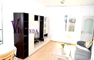 Двустаен апартамент с голям балкон в Редута, София