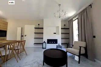 Двустаен апартамент с две тераси в Редута, София