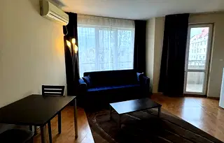 Двустаен апартамент с тераси в кв. Редута, София