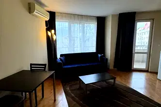 Двустаен апартамент с тераси в кв. Редута, София
