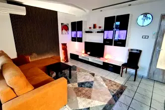 Двустаен апартамент в Редута, София с асансьор и охрана