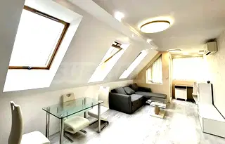 Тристаен апартамент в София, Редута