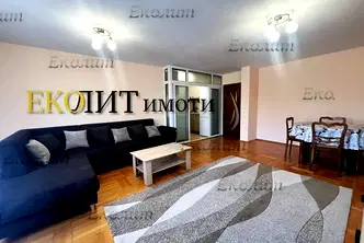 Просторен 3-стаен апартамент с две тераси в Редута, София