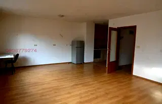 Просторен 3-стаен апартамент в Редута с тераса
