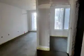 Двустаен апартамент с тераса в Сердика, София
