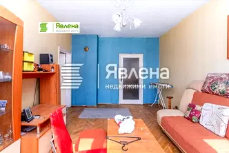 Тристаен апартамент в София, Сердика