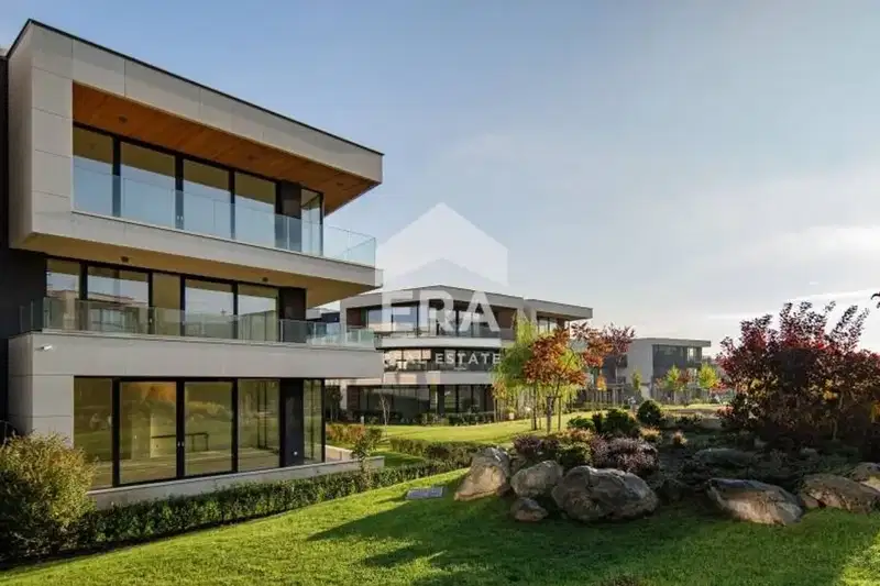 3-bedroom apartment in Sofiya, Simeonovo