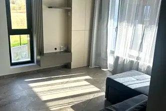 Тристаен апартамент с паркомясто в Симеоново, София