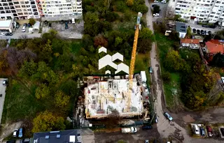 Двустаен апартамент в Слатина с тераса и западно изложение