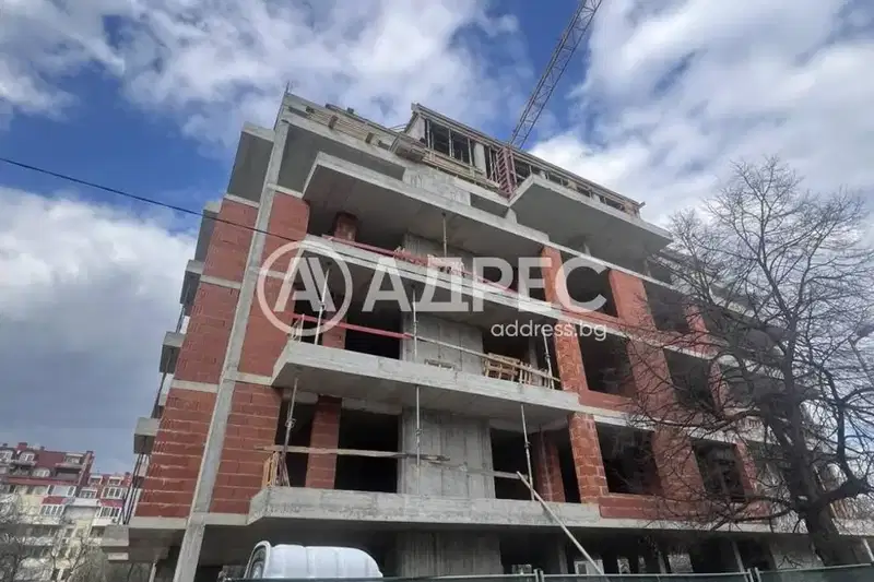 4-bedroom apartment in Sofiya, Slatina