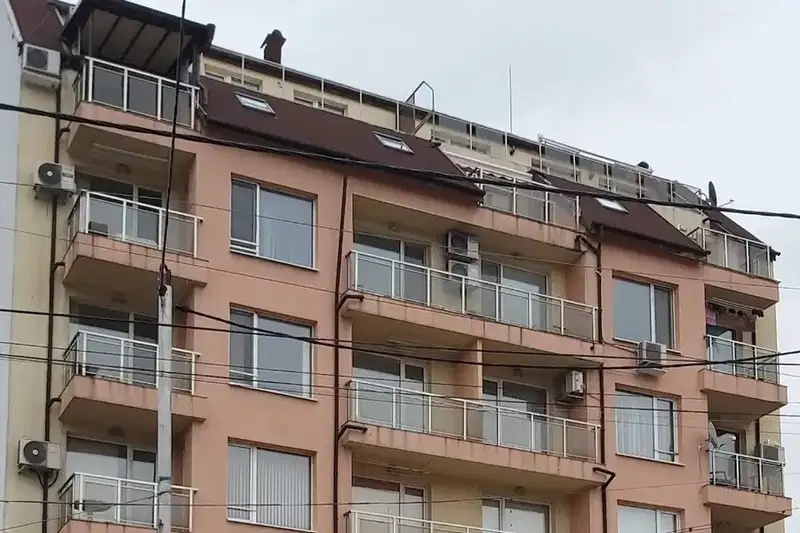 3-bedroom apartment in Sofiya, Lyulin 10