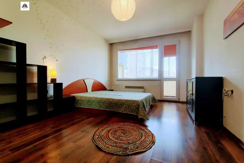 Two-room apartment with south-facing terrace in Strelbishte, Sofia