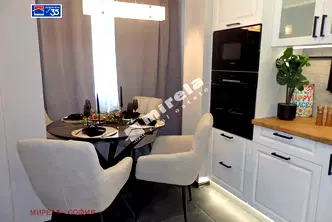 Тристаен апартамент с балкон в Стрелбище, София