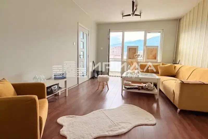 3-bedroom apartment in Sofia, Strelbishte