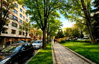 Четиристаен апартамент в Стрелбище с три балкона