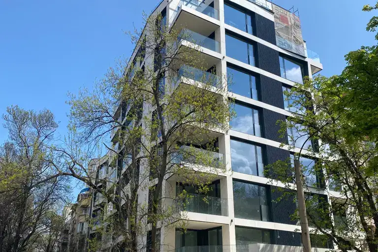 5-bedroom apartment in Sofiya, Strelbishte