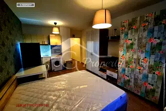Едностаен апартамент с панорамна гледка в Студентски град