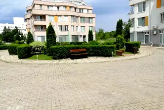 Двустайно жилище в Студентски град с балкон в Белгравия