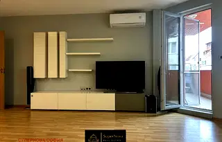 Тристаен апартамент с тераса в Студентски град, София