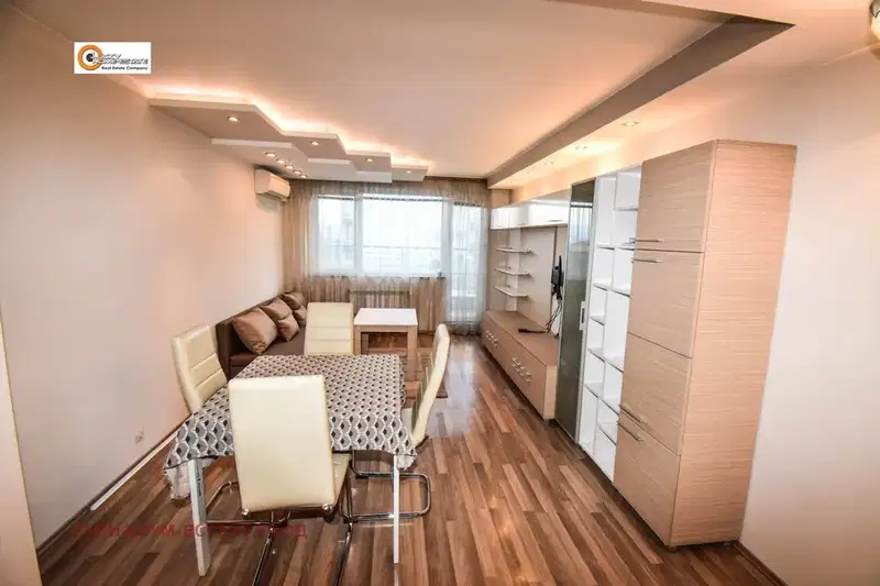 3-bedroom apartment in Sofiya, Studentski Grad