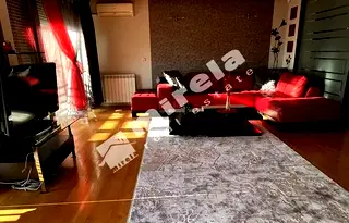 Тристаен апартамент с две тераси в Студентски град, София