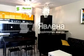 Четиристаен апартамент с 3 спални в Студентски град с паркомясто