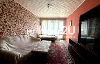 Двустаен апартамент в Сухата река с тераса на среден етаж