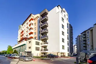 Тристаен апартамент с тераса в Суха река, София