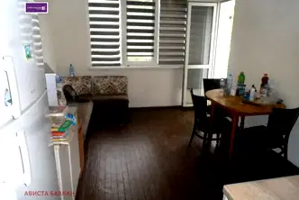Тристаен апартамент с тераса и гараж в Сухата река, София