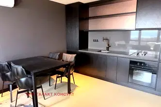 Многостаен апартамент с 4 стаи в Сухата река, София