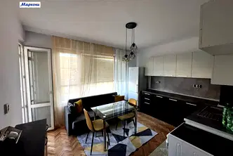 Двустаен апартамент с балкон в Сухата река, София