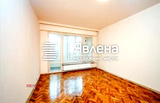 Двустаен апартамент в София, Света Троица