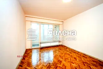 Двустаен апартамент в София, Света Троица