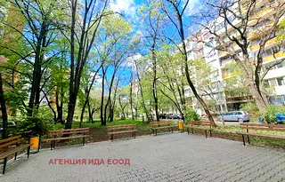 Двустаен апартамент в Света Троица с източно изложение