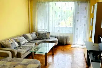 3-стаен апартамент с тераса в Света Троица, София