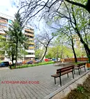Тристаен апартамент в Света Троица с източно изложение