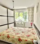 Тристаен апартамент с усвоена тераса в Света Троица, София