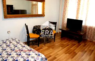 Едностаен апартамент с остъклена тераса в Света Троица, София