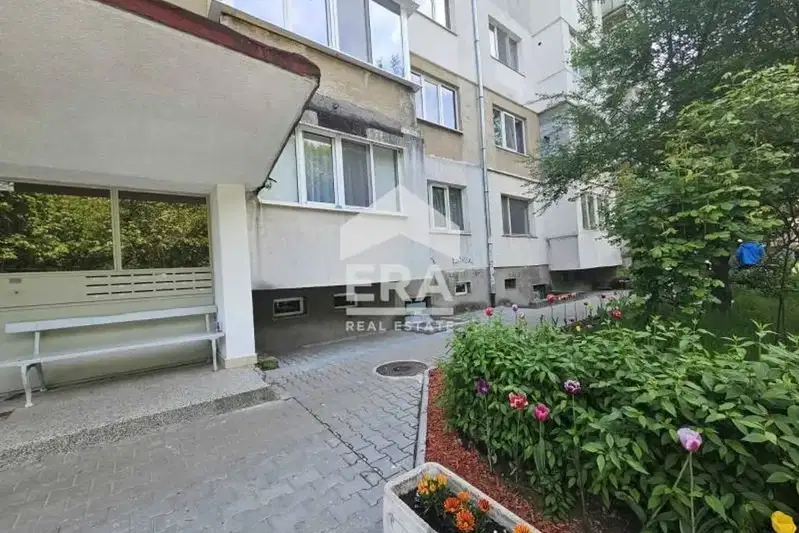Двустаен апартамент с две тераси в Свобода, София