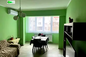 Тристаен апартамент с две тераси в кв. Толстой, София