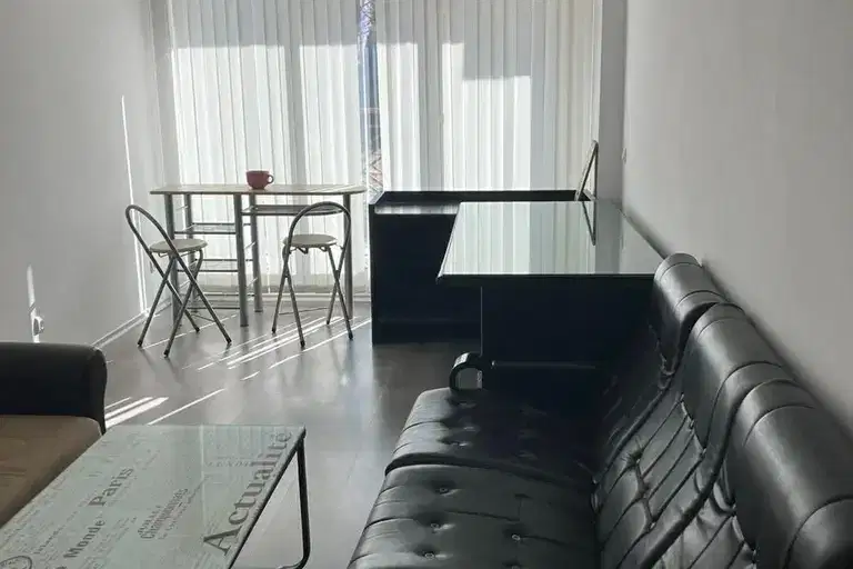 2-bedroom apartment in Sofiya, Tolstoi