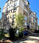 Просторен 2-стаен апартамент с гараж в Триъгълника, София